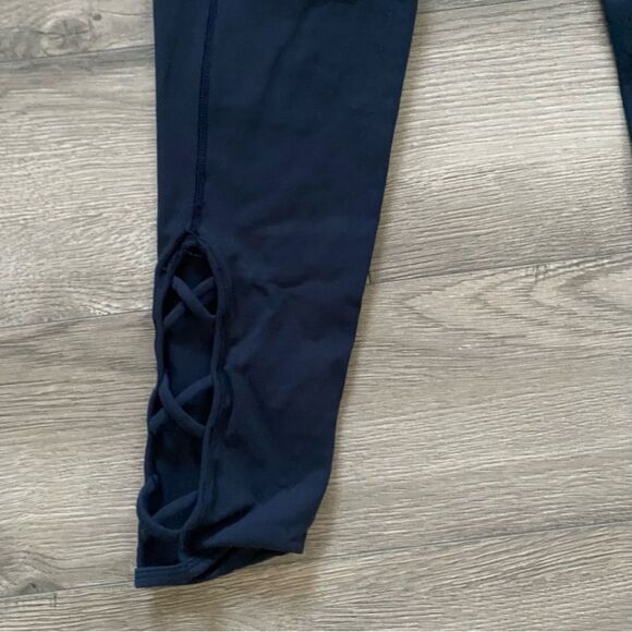 Calia by Carrie Underwood navy blue workout leggings sz Medium - Picture 3 of 10